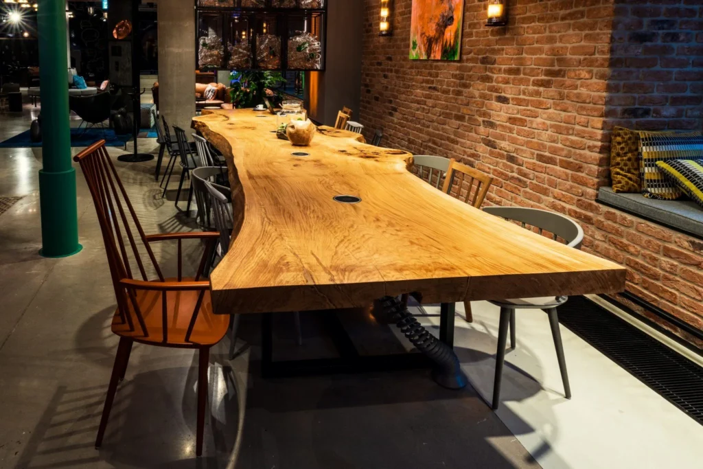 Moxy Warszawa — lobby