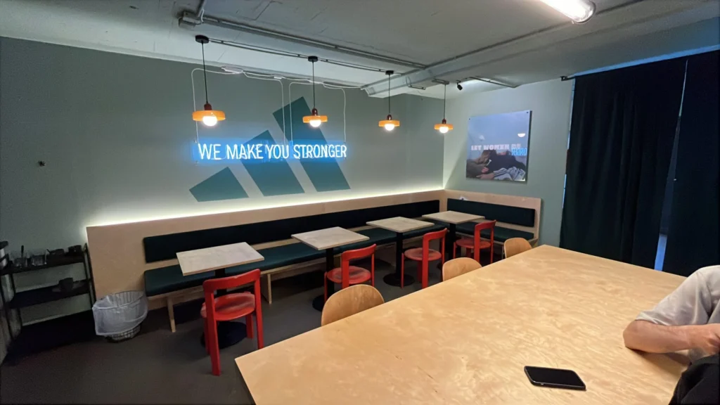 Sport Base Adidas Berlin